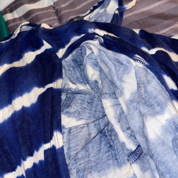 long blue dress with a slit - Picture 3 of 3